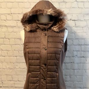 WHBM Puffer Vest (Medium)